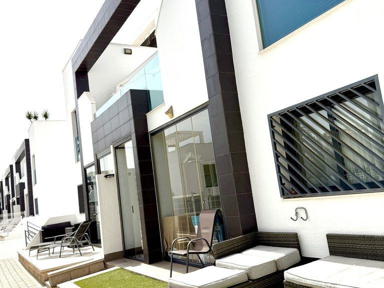 Apartment for Sale in La Zenia, Alicante 14