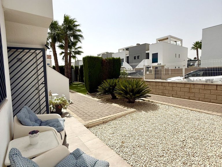 Apartment for Sale in La Zenia, Alicante 15