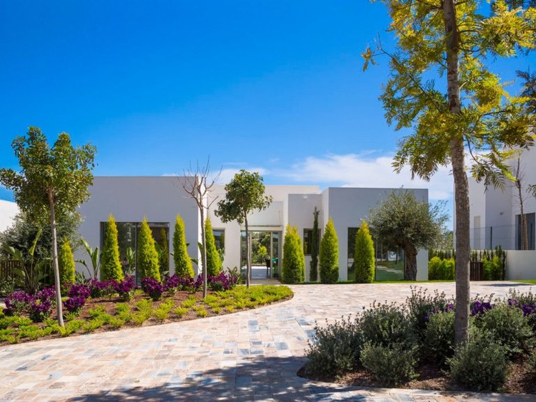 Villa for Sale in Las Colinas, Alicante 12