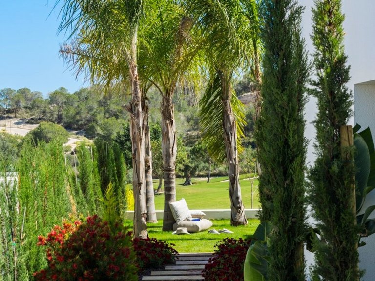 Villa for Sale in Las Colinas, Alicante 13