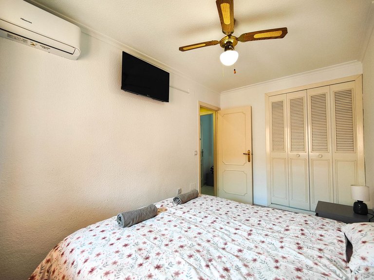 Apartment for Sale in Torrevieja, Alicante 41