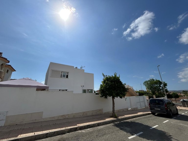 Villa for Sale in Bigastro, Alicante 9