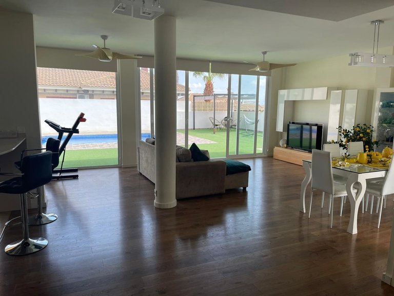 Villa for Sale in Bigastro, Alicante 21