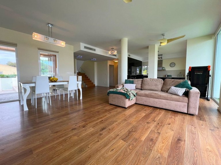 Villa for Sale in Bigastro, Alicante 35