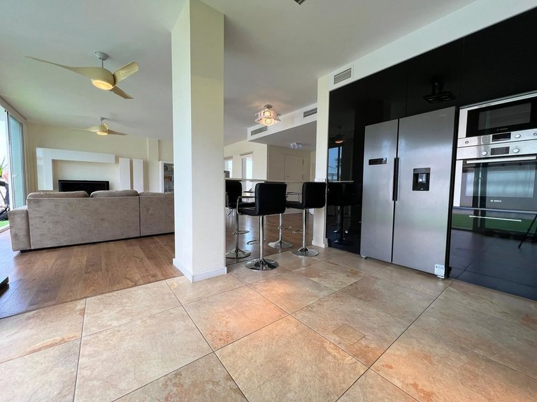 Villa for Sale in Bigastro, Alicante 36