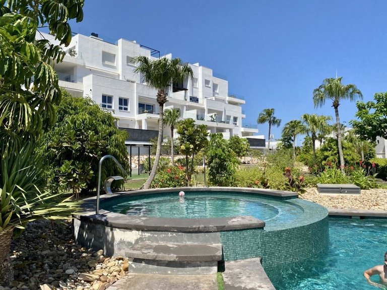 Apartment for Sale in Los Balcones, Alicante 2