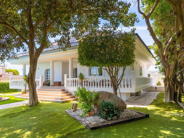 Villa for Sale in Torrevieja, Alicante 4
