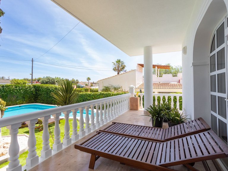 Villa for Sale in Torrevieja, Alicante 5
