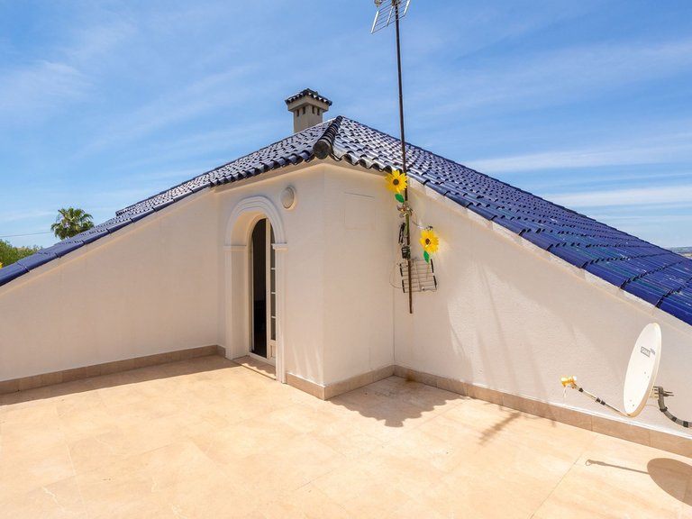 Villa for Sale in Torrevieja, Alicante 32
