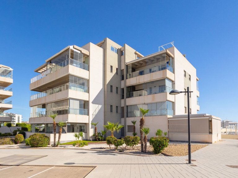 Apartment for Sale in Los Dolses, Alicante 2
