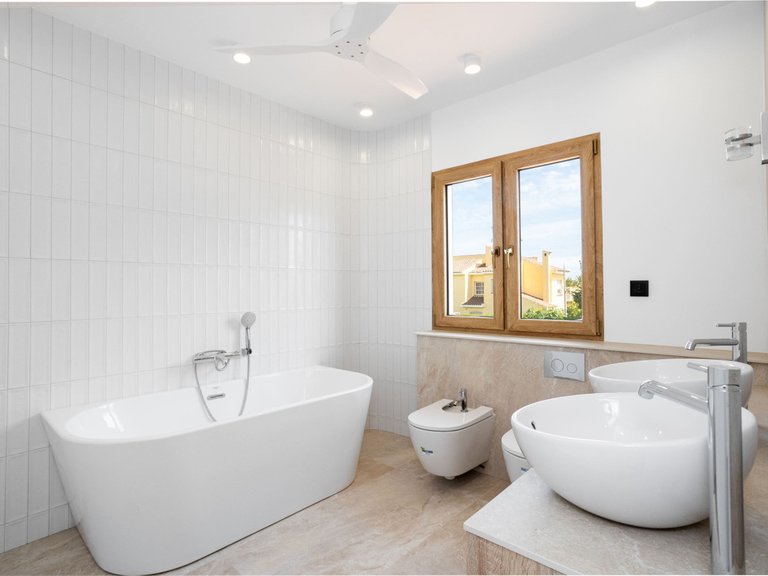 Villa for Sale in Cabo Roig, Alicante 20