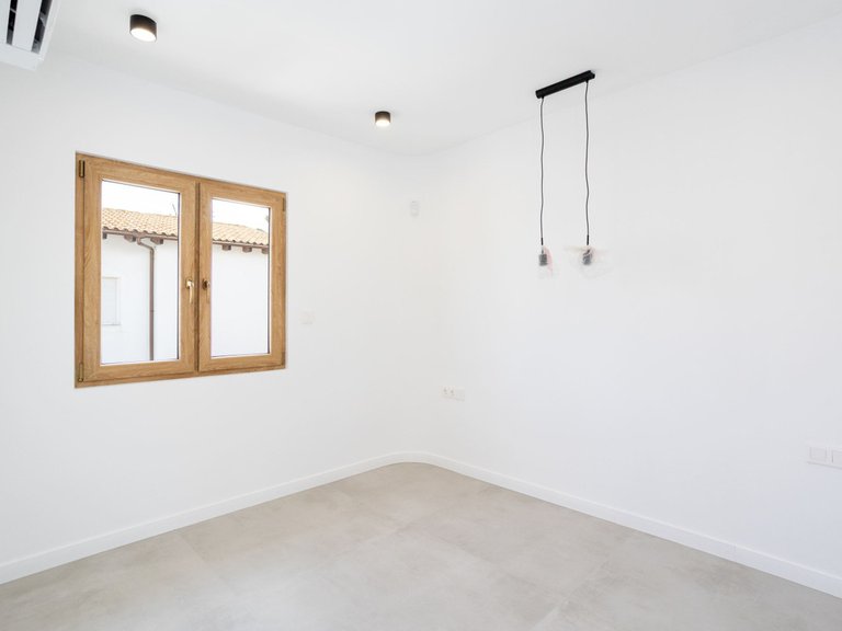Villa for Sale in Cabo Roig, Alicante 32