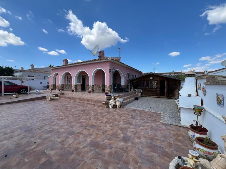 Villa for Sale in Cabo Roig, Alicante 17
