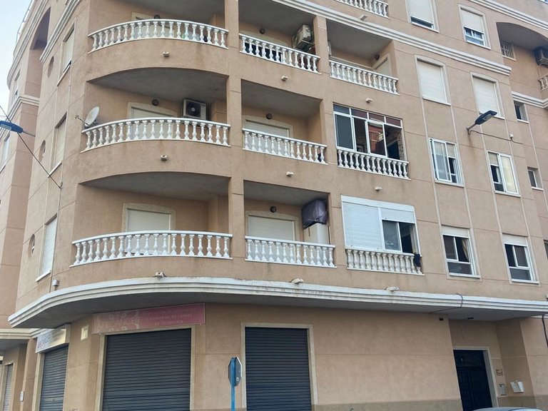 Apartment for Sale in Torrevieja, Alicante 1