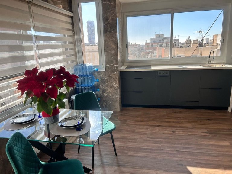 Apartment for Sale in Alicante, Alicante 33