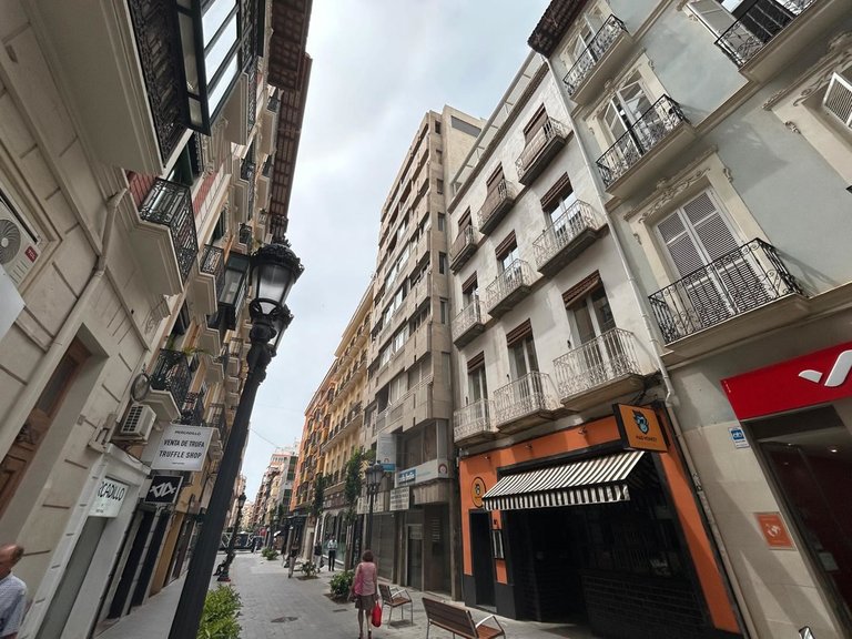 Apartment for Sale in Alicante, Alicante 38