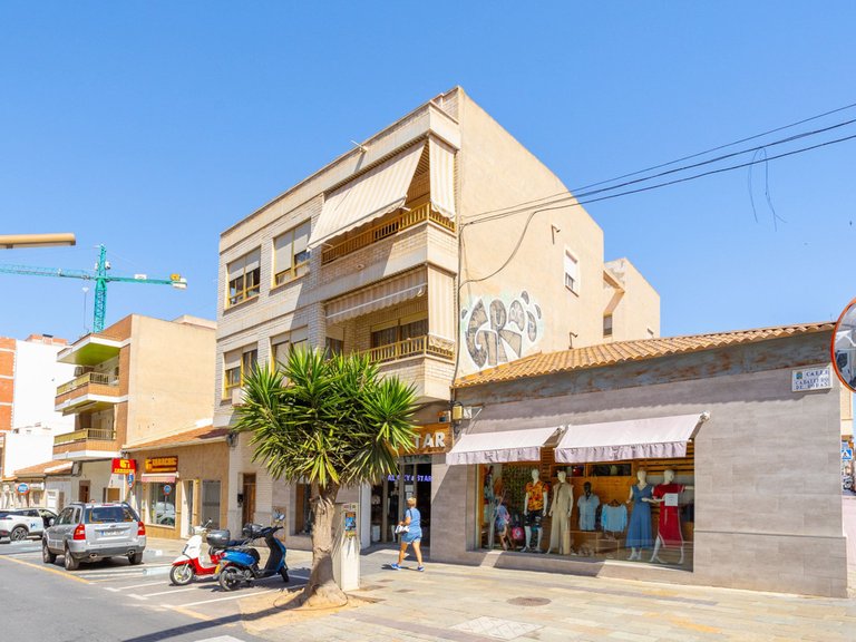Apartment for Sale in Torrevieja, Alicante 1