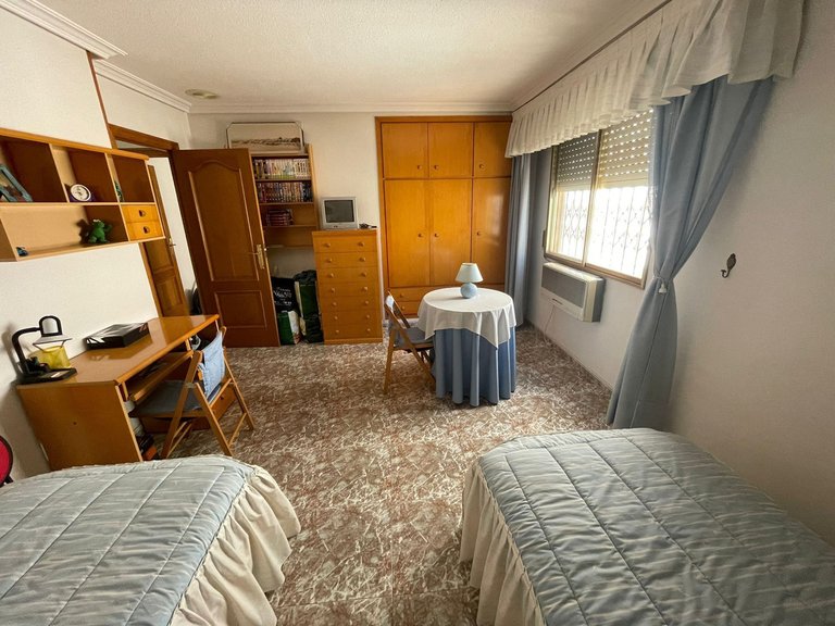 Apartment for Sale in Torrevieja, Alicante 28