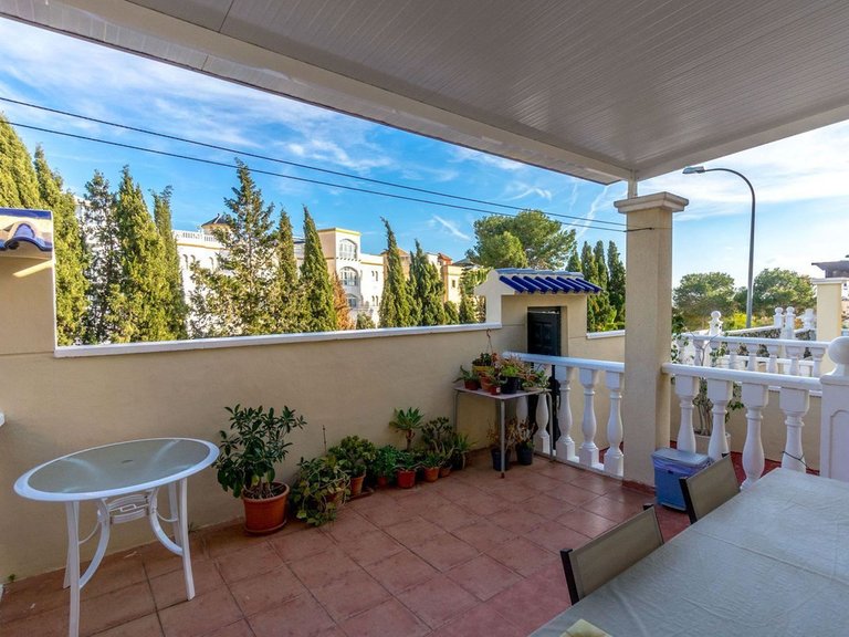 Villa for Sale in Villamartin, Alicante 7