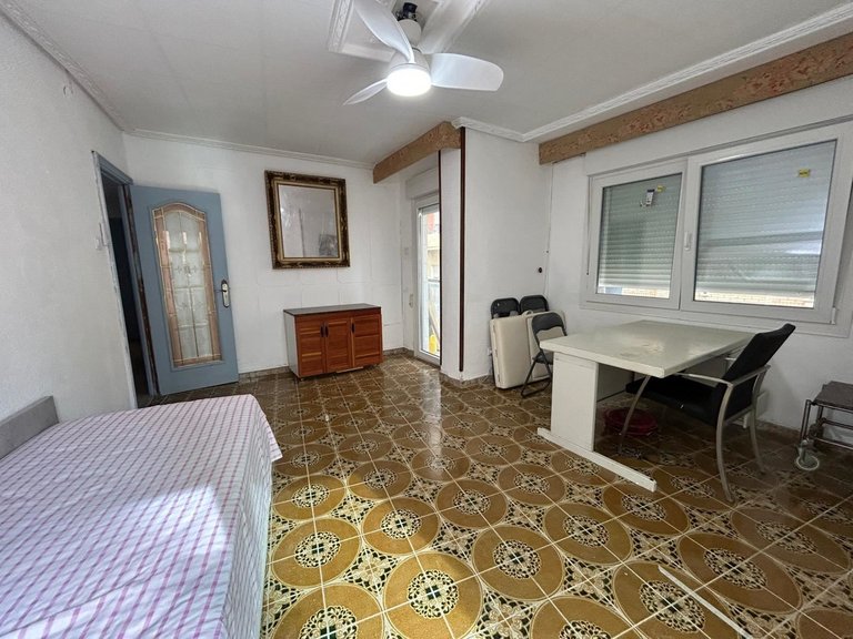 Apartment for Sale in Alicante, Alicante 15