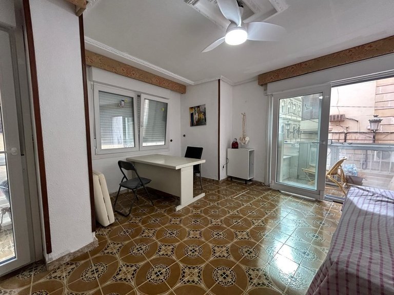 Apartment for Sale in Alicante, Alicante 25
