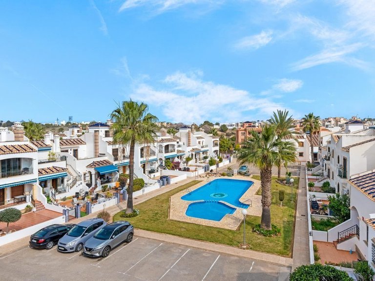 Apartment for Sale in Villamartin, Alicante 10