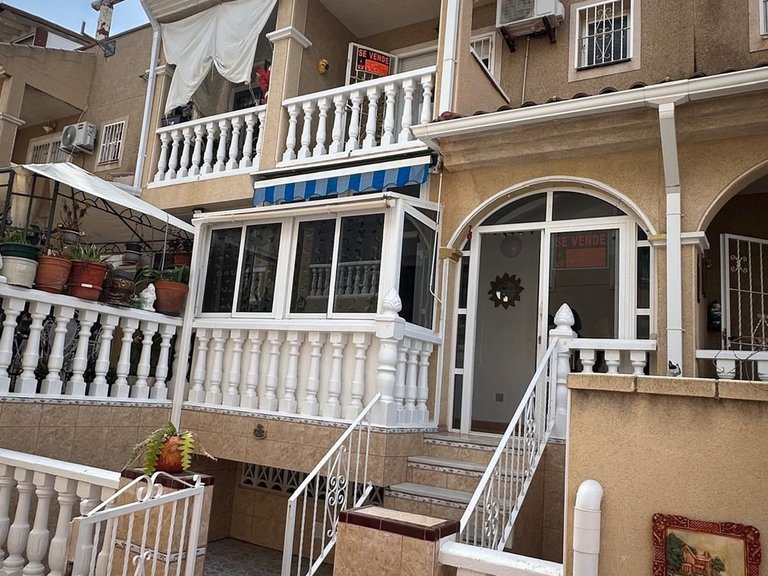 Town House for Sale in Punta Prima, Alicante 2