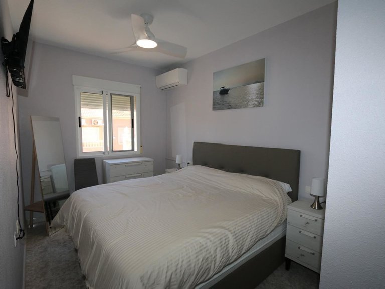 Apartment for Sale in La Florida, Alicante 9