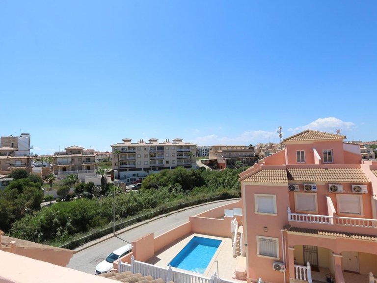 Apartment for Sale in La Florida, Alicante 11
