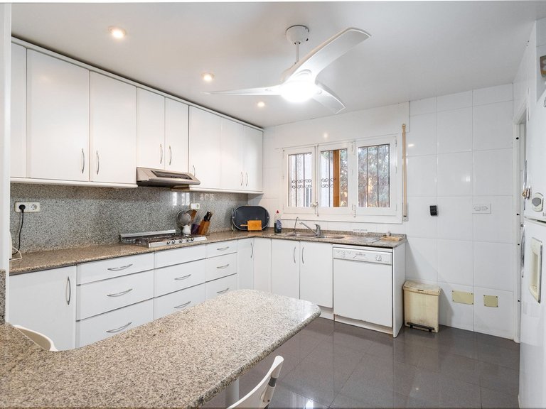 Villa for Sale in Campoamor, Alicante 10