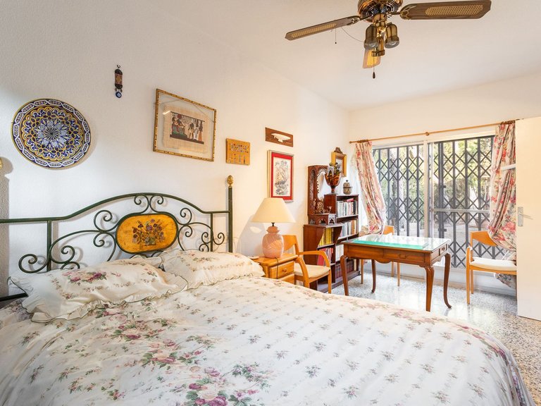 Villa for Sale in Campoamor, Alicante 29