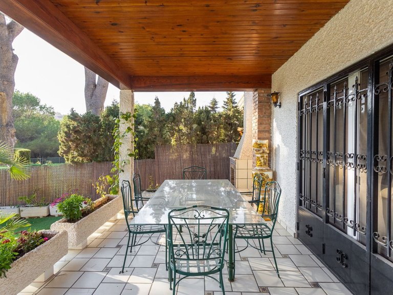 Villa for Sale in Campoamor, Alicante 33