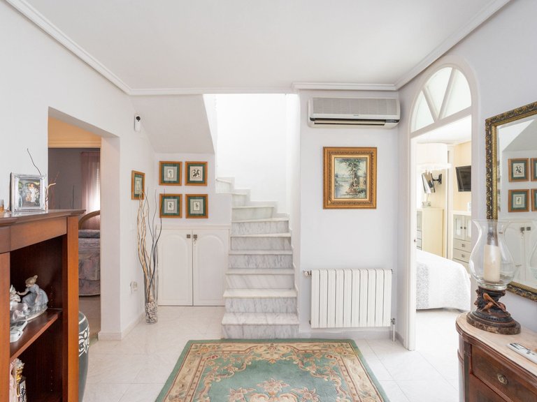 Villa for Sale in Villamartin, Alicante 15