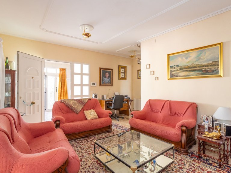 Villa for Sale in Villamartin, Alicante 26