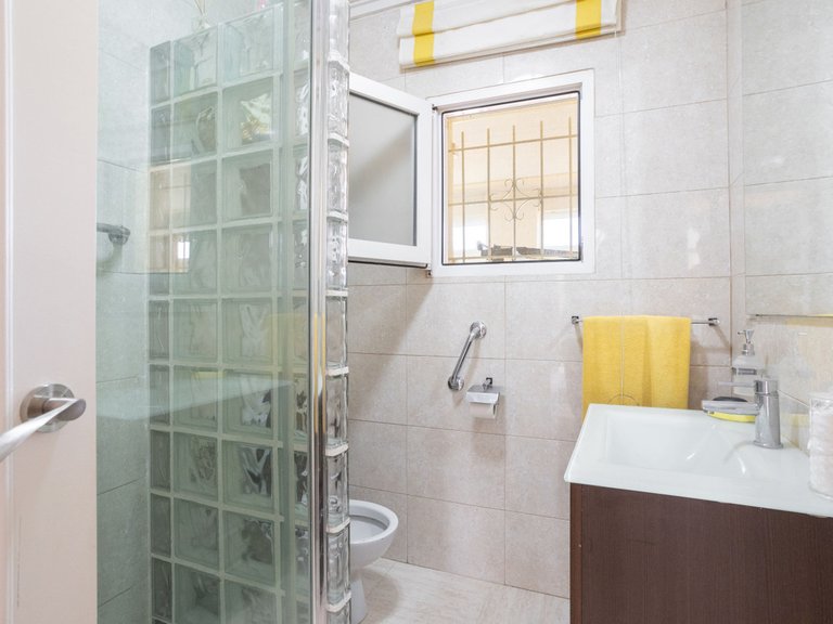 Villa for Sale in Villamartin, Alicante 32
