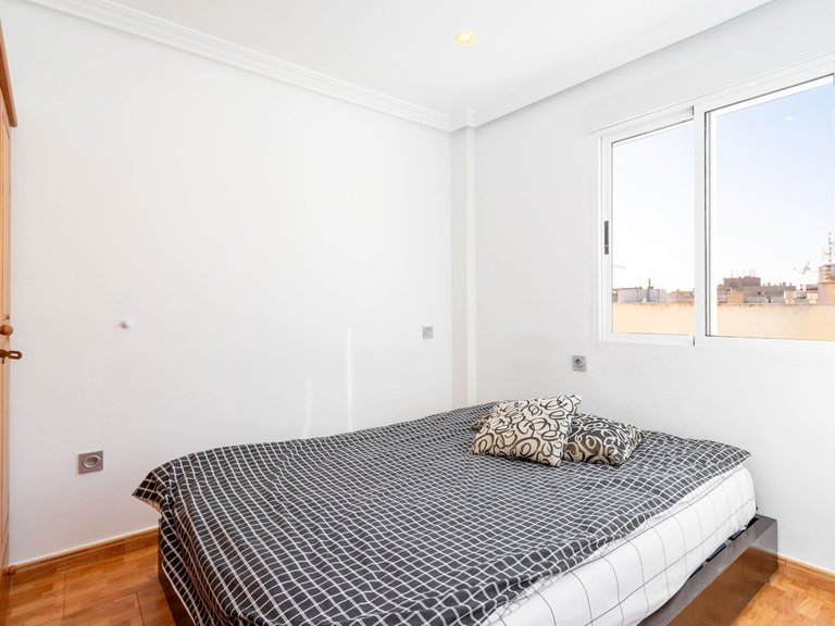 Apartment for Sale in Torrevieja, Alicante 16