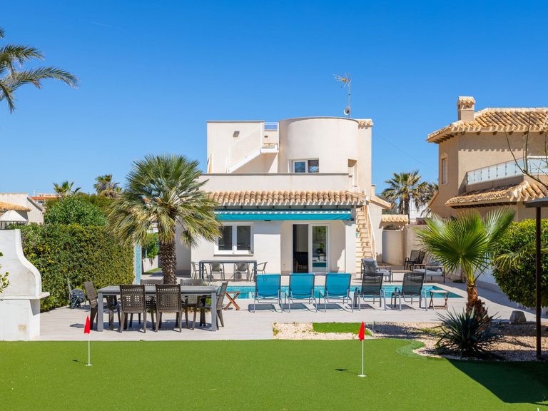 Villa for Sale in Playa Flamenca, Alicante 3