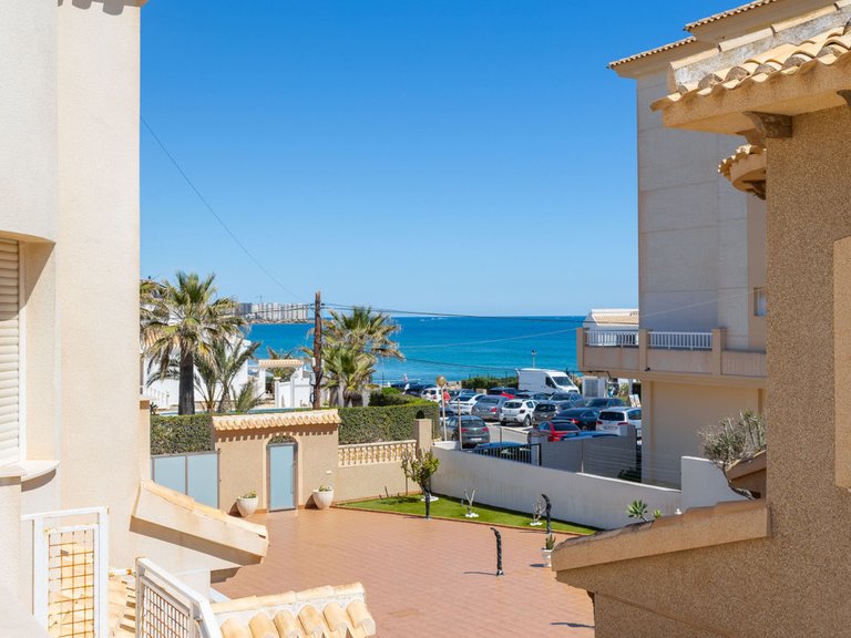 Villa for Sale in Playa Flamenca, Alicante 31