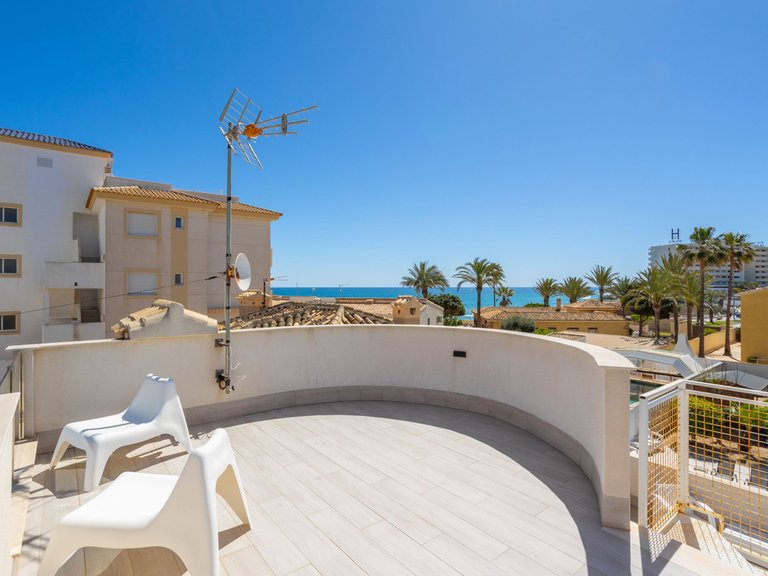 Villa for Sale in Playa Flamenca, Alicante 32