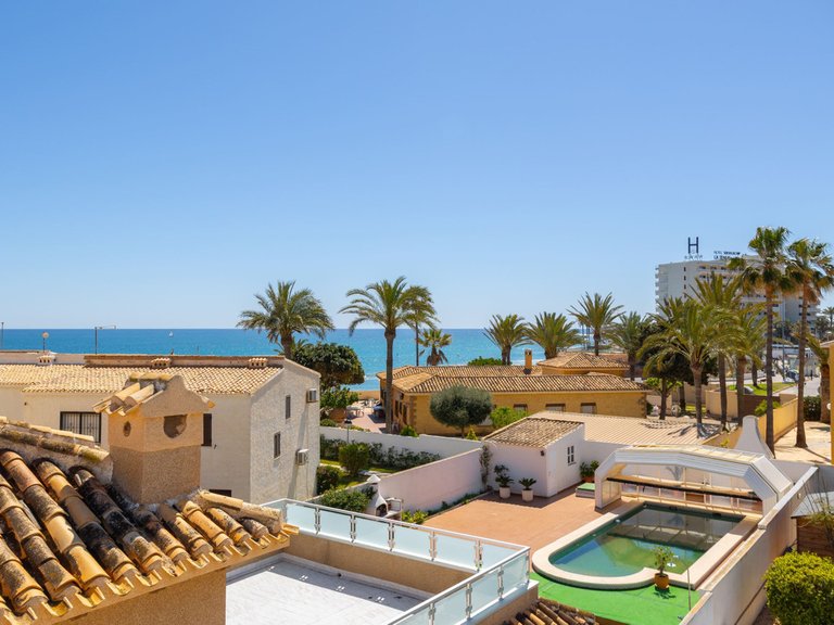 Villa for Sale in Playa Flamenca, Alicante 36