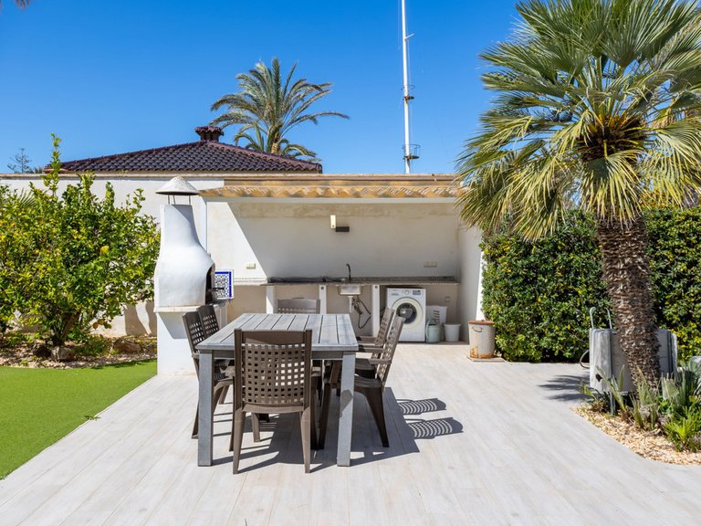 Villa for Sale in Playa Flamenca, Alicante 42