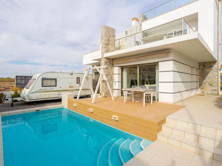 Villa for Sale in Los Alcazares, Murcia 5