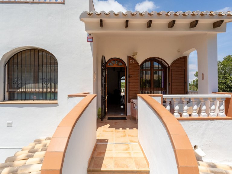 Villa for Sale in Villamartin, Alicante 5