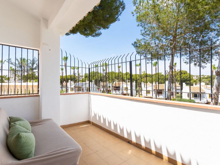 Villa for Sale in Villamartin, Alicante 15