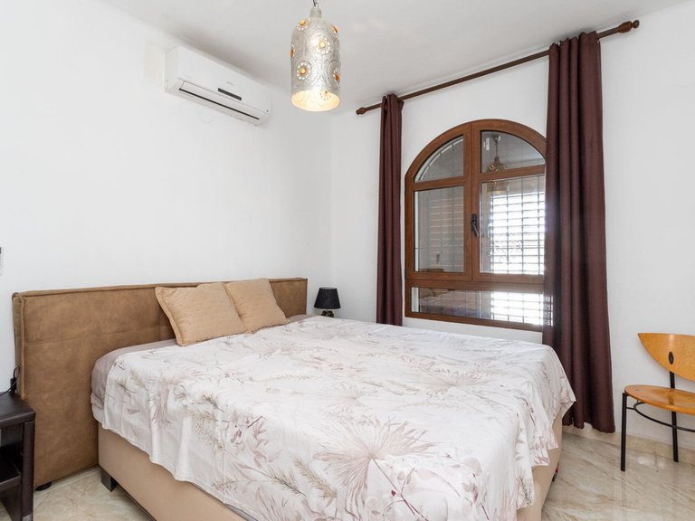 Villa for Sale in Villamartin, Alicante 18