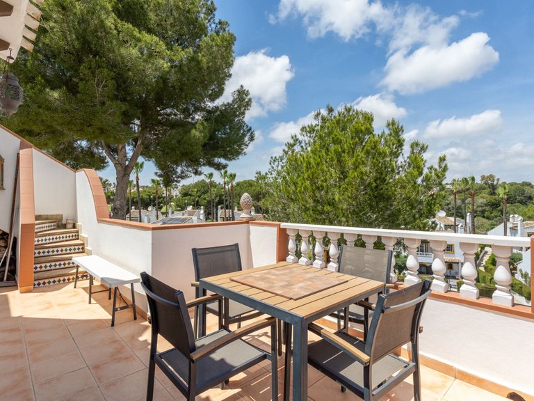 Villa for Sale in Villamartin, Alicante 30