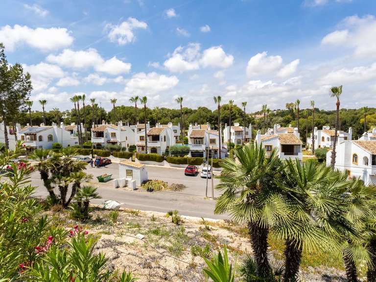 Villa for Sale in Villamartin, Alicante 44