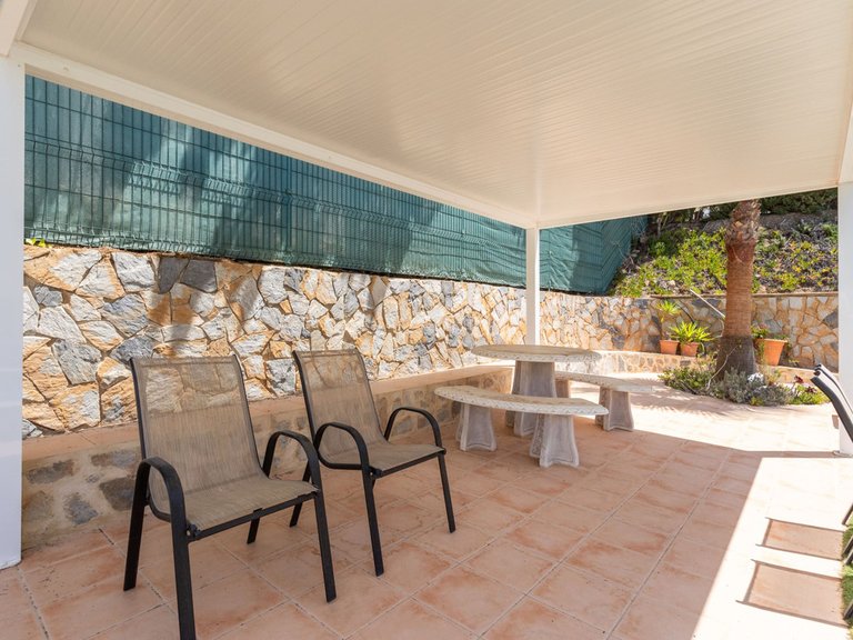 Villa for Sale in Villamartin, Alicante 46