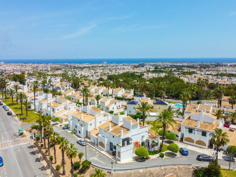 Villa for Sale in Villamartin, Alicante 49