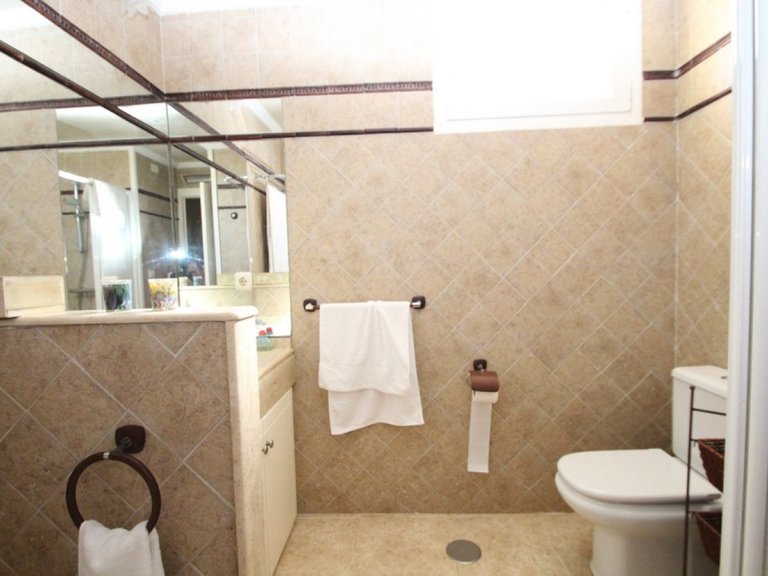 Villa for Sale in Cabo Roig, Alicante 18